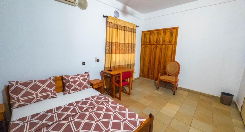 1 286 FURNISHED APARTMENT